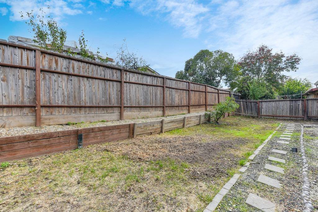 7040 Kilkenny Drive, Sacramento, CA 95842