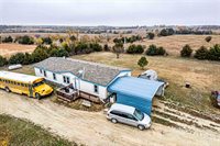 6740 N 52nd Avenue, Manhattan, KS 66503