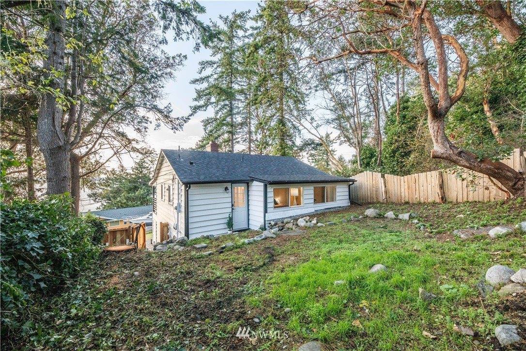 350 North Sunset Drive, Camano Island, WA 98282