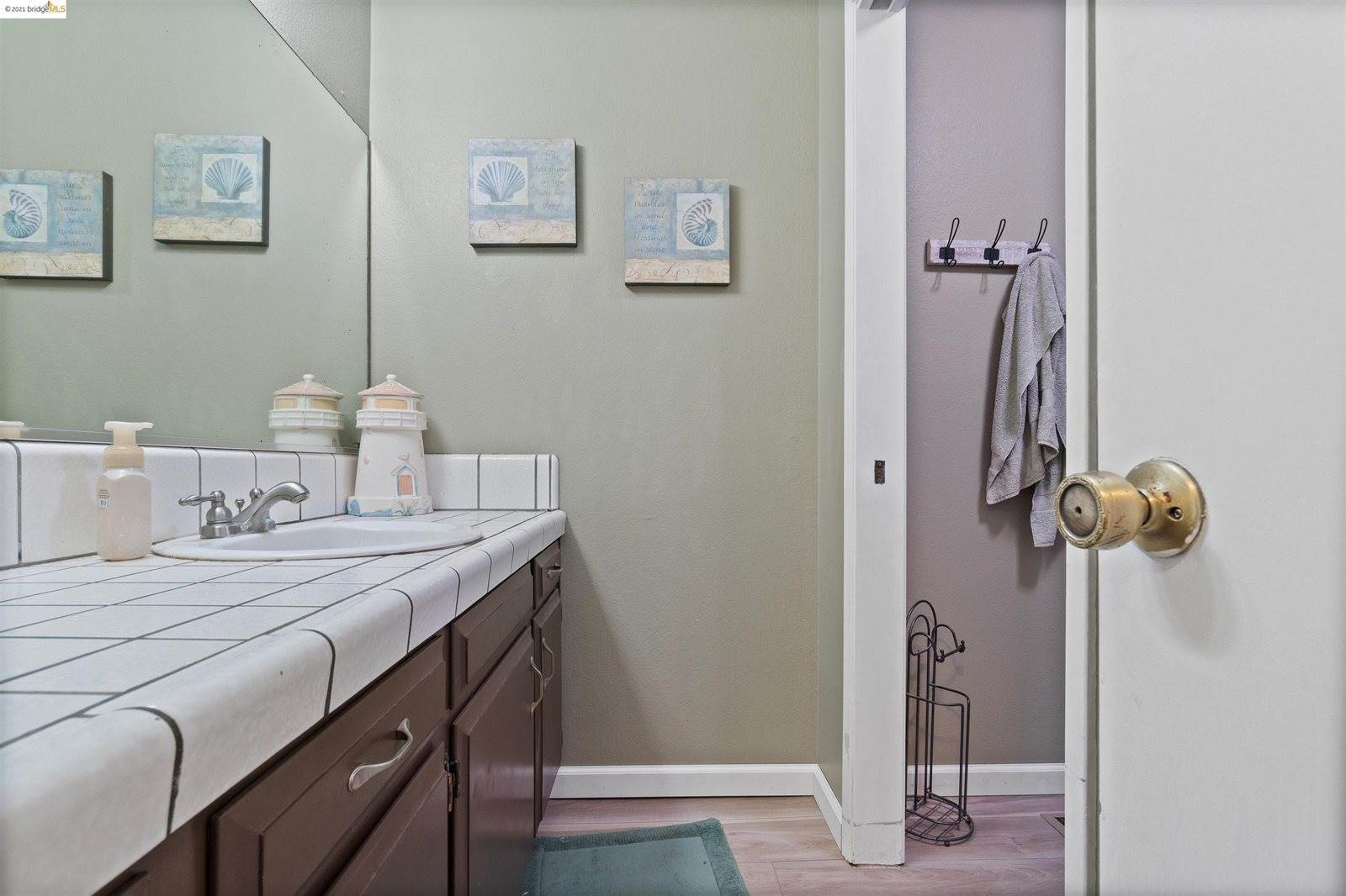 15850 Rancho Ramon Dr, Tracy, CA 95304