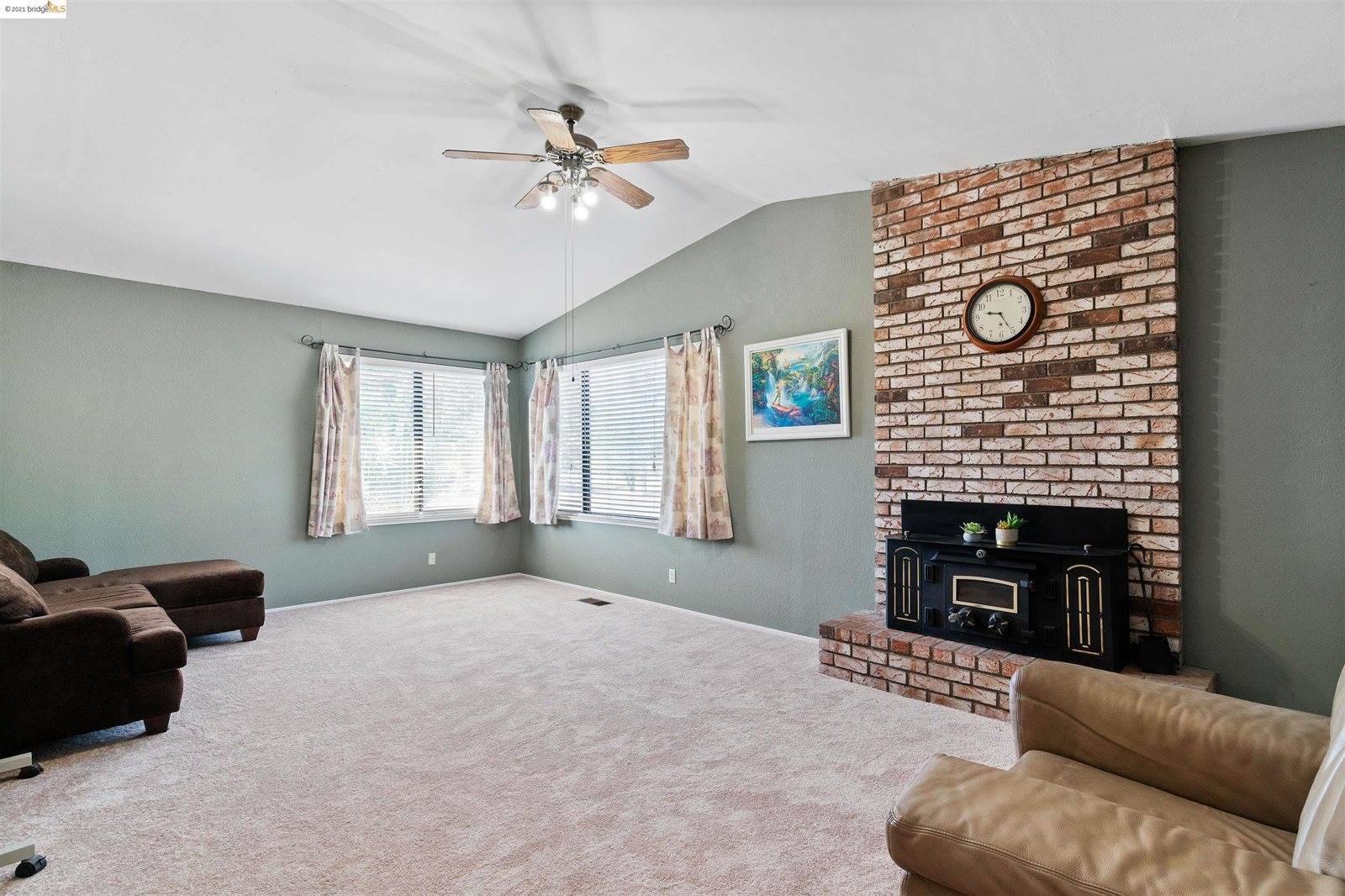 15850 Rancho Ramon Dr, Tracy, CA 95304