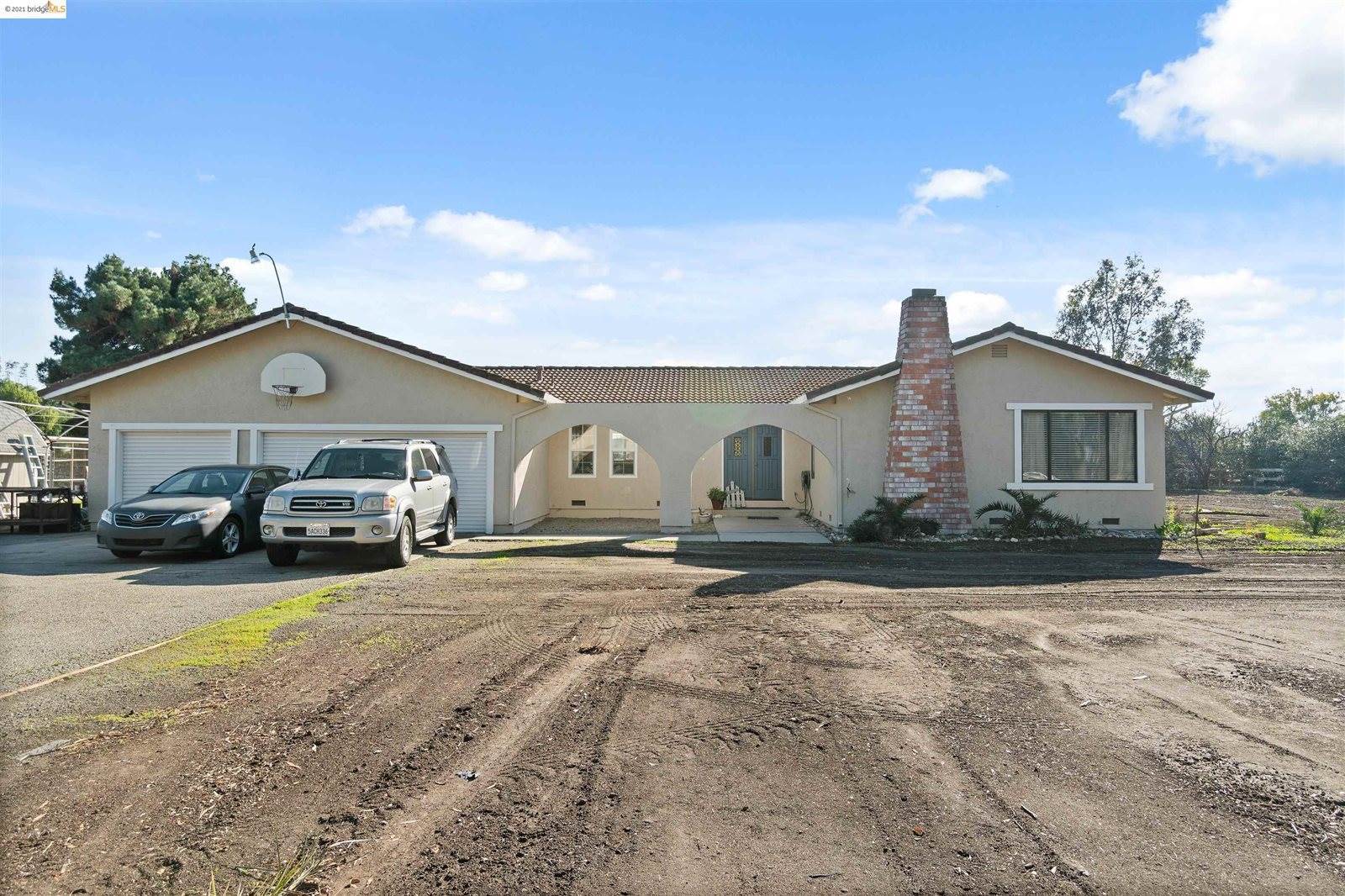 15850 Rancho Ramon Dr, Tracy, CA 95304