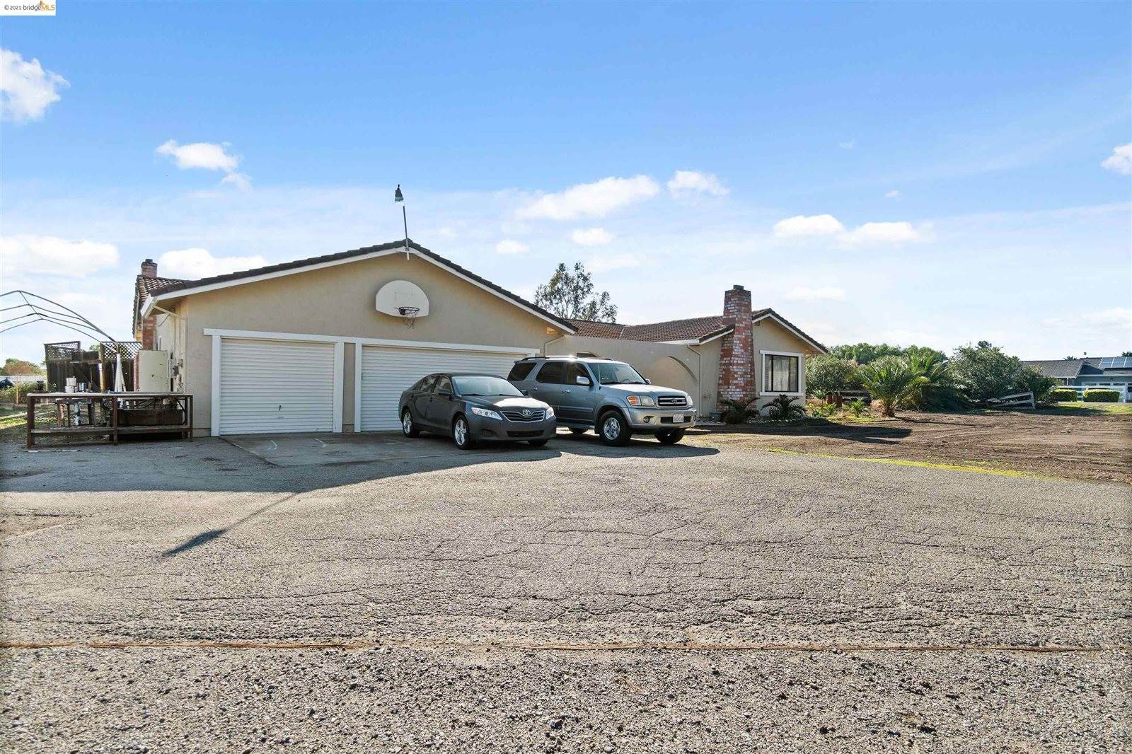 15850 Rancho Ramon Dr, Tracy, CA 95304