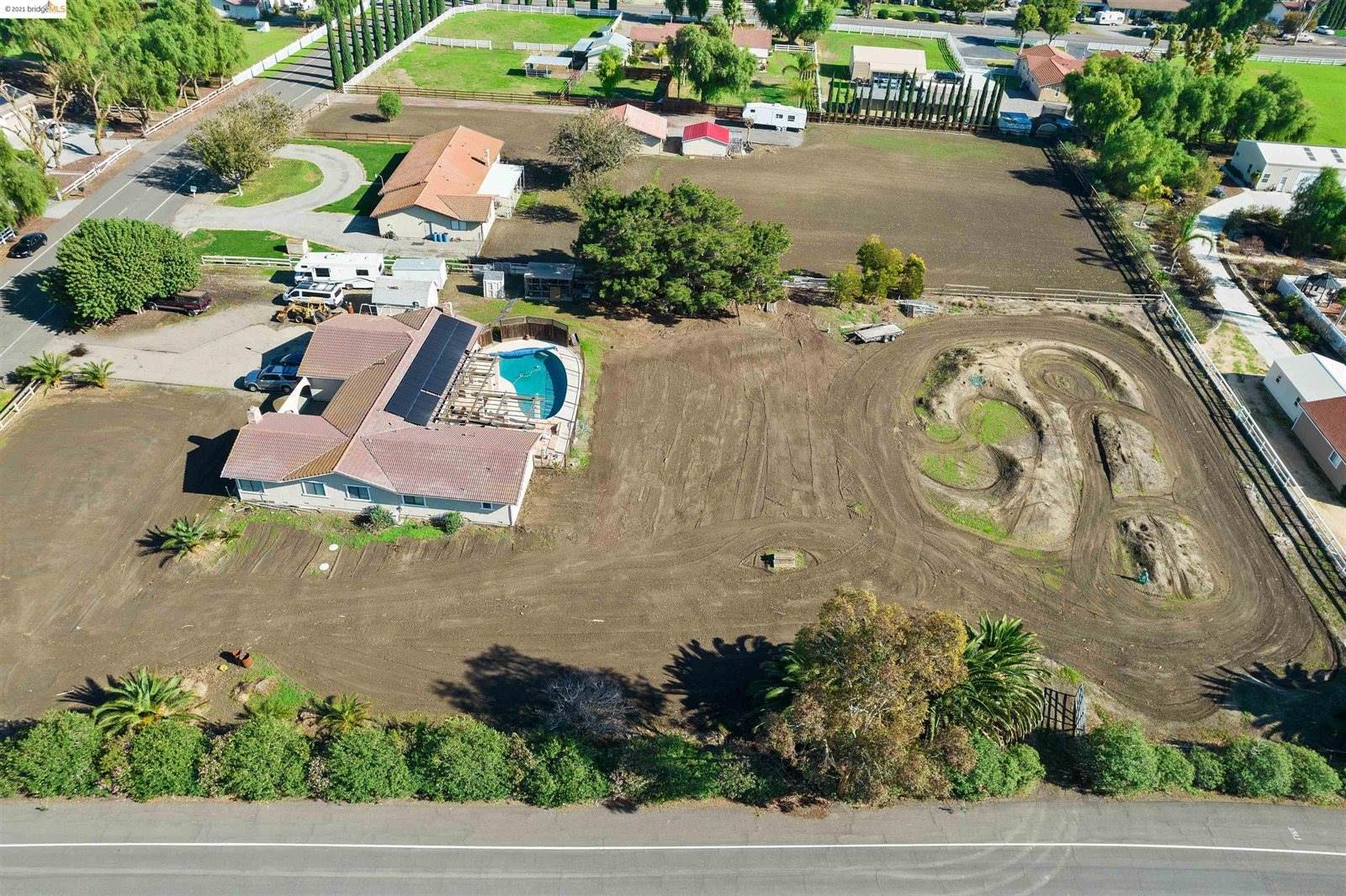 15850 Rancho Ramon Dr, Tracy, CA 95304