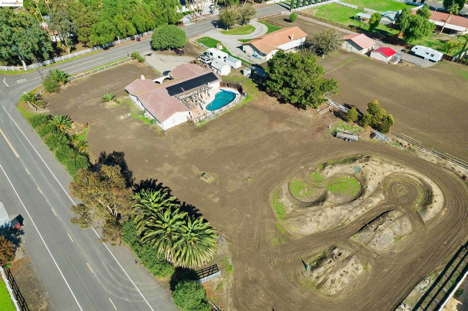 15850 Rancho Ramon Dr, Tracy, CA 95304