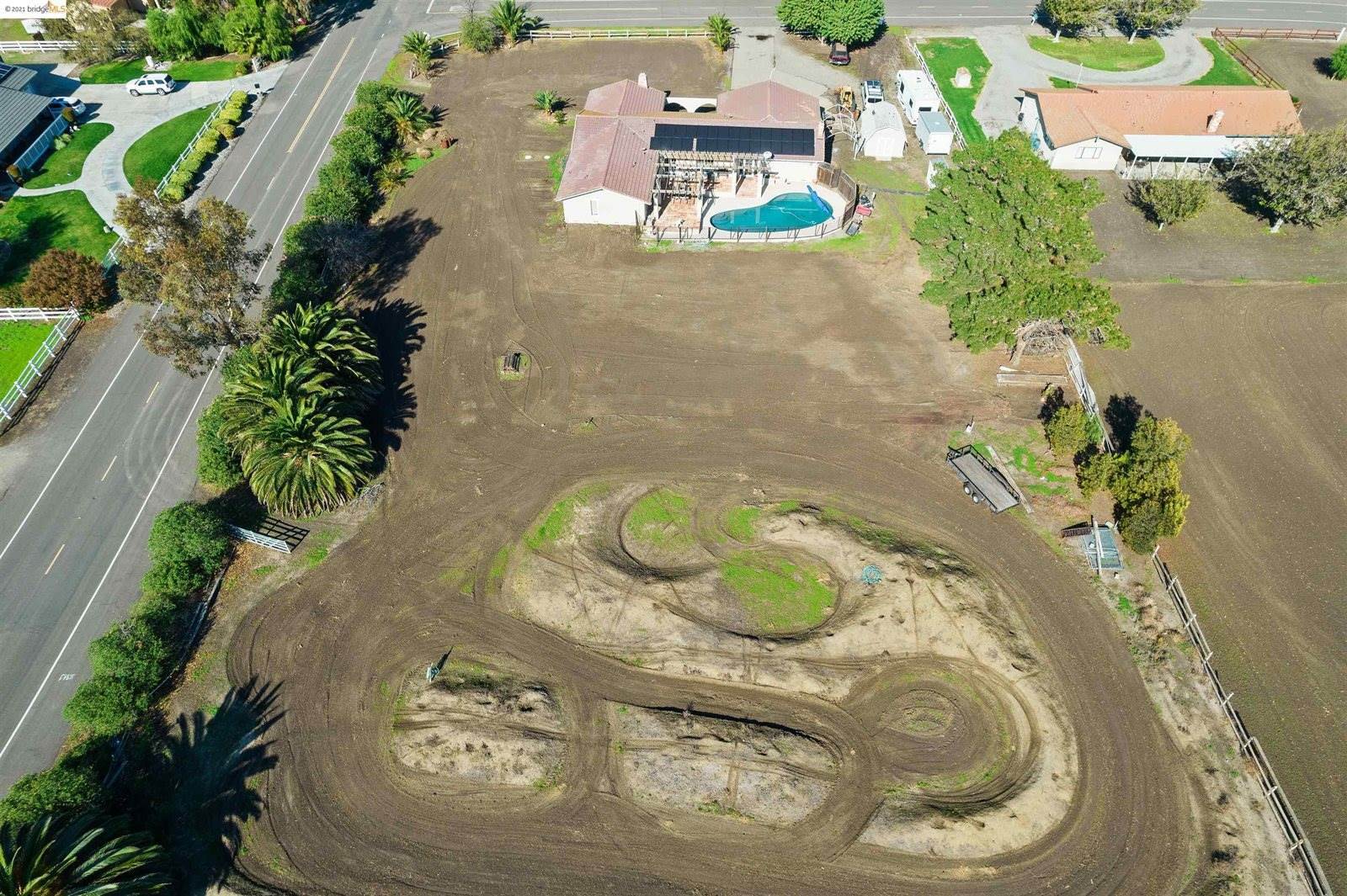 15850 Rancho Ramon Dr, Tracy, CA 95304