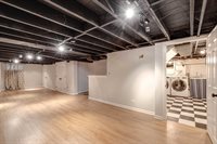 213 E. Ellis Ave., Libertyville, IL 60048