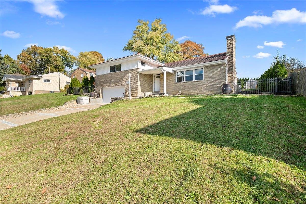 2404 Allender Ave, Banksville/Westwood, PA 15220