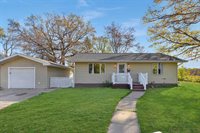 211 12th St SW, Minot, ND 58701