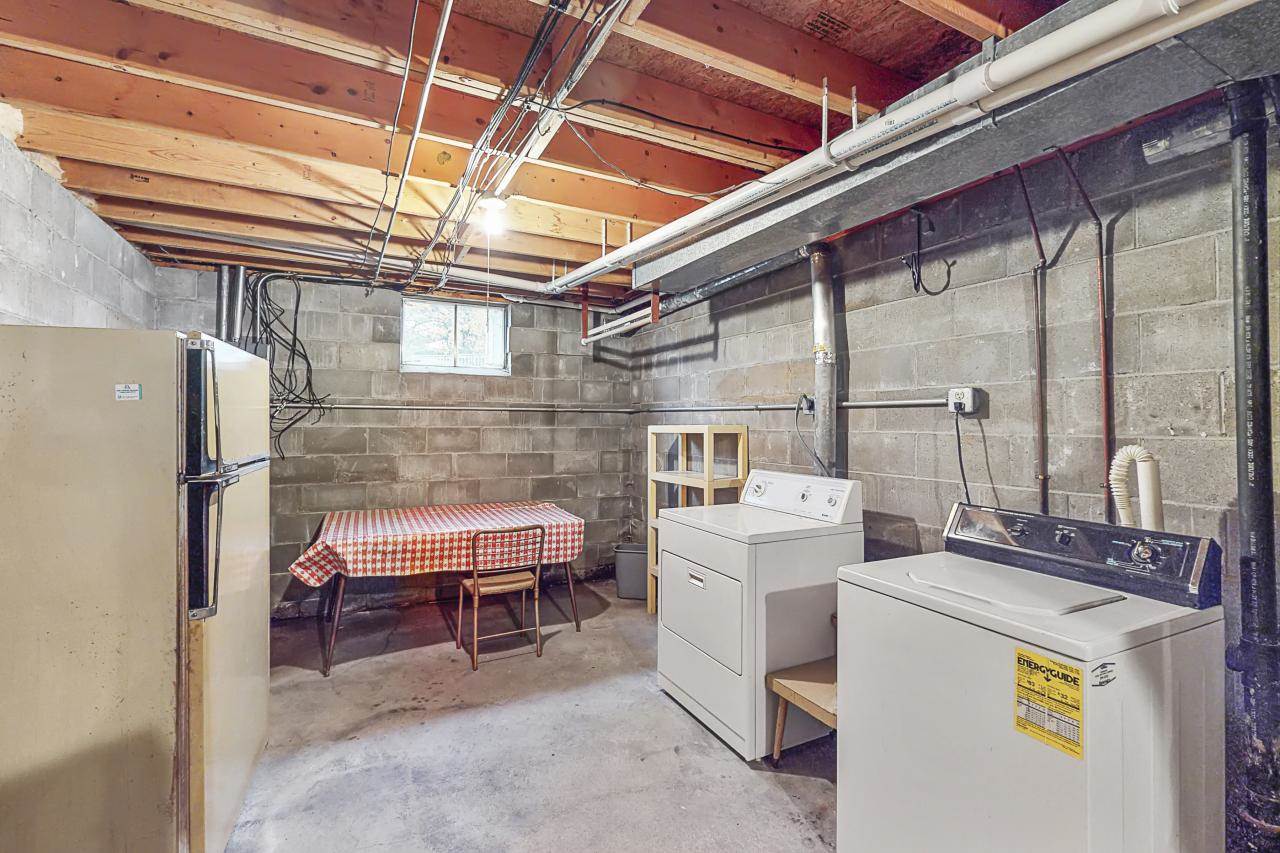 10641 Spaulding Circle, Omaha, NE 68134