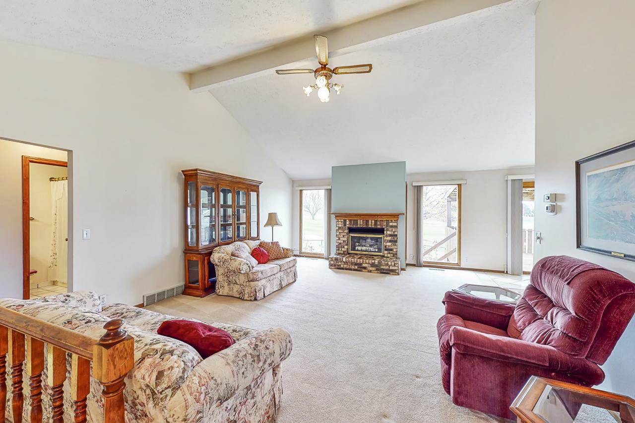 10641 Spaulding Circle, Omaha, NE 68134