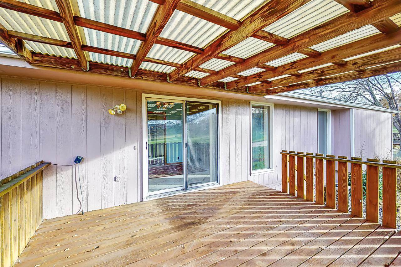 10641 Spaulding Circle, Omaha, NE 68134