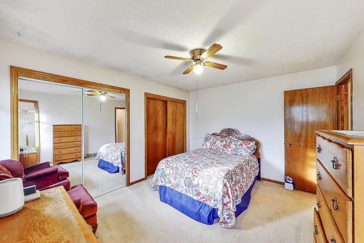 10641 Spaulding Circle, Omaha, NE 68134