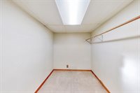 10641 Spaulding Circle, Omaha, NE 68134