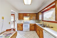 10641 Spaulding Circle, Omaha, NE 68134