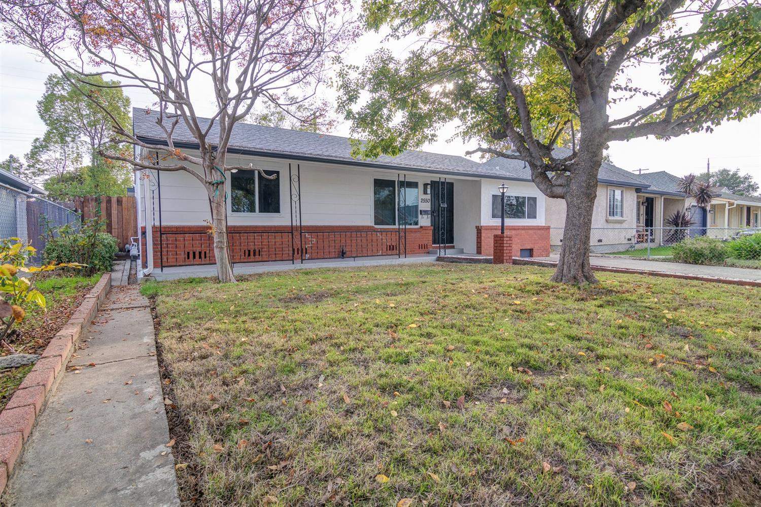 2550 24th Avenue, Sacramento, CA 95820