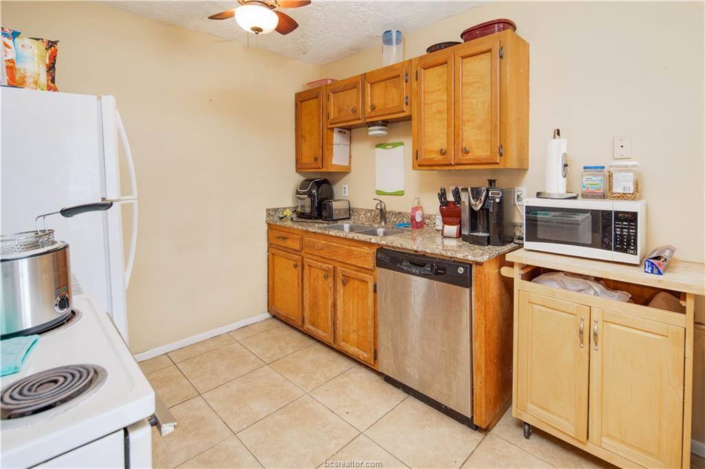 1417-1419 Hillside Drive, College Station, TX 77845