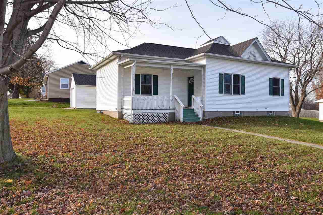 210 Chatham St, Williamsburg, IA 52361