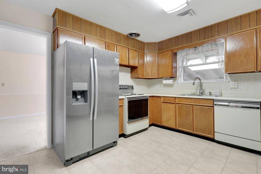 8418 High Ridge Road, Ellicott City, MD 21043