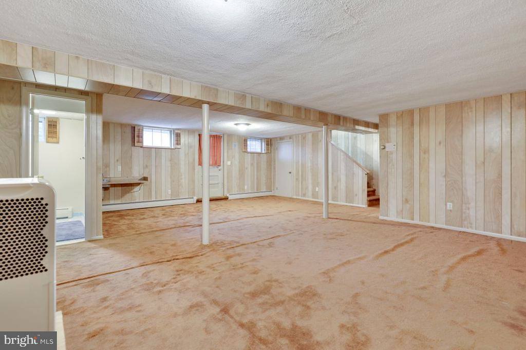 8418 High Ridge Road, Ellicott City, MD 21043