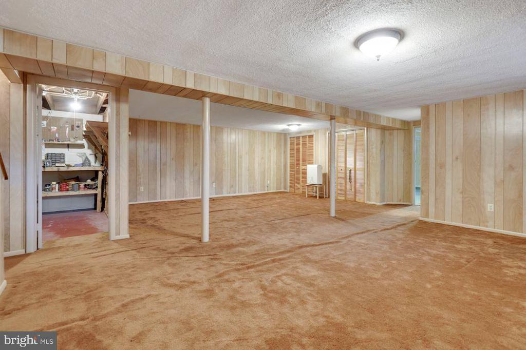 8418 High Ridge Road, Ellicott City, MD 21043