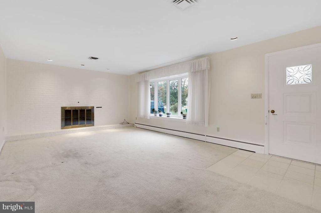 8418 High Ridge Road, Ellicott City, MD 21043