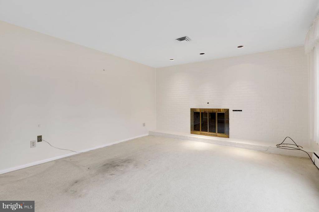 8418 High Ridge Road, Ellicott City, MD 21043