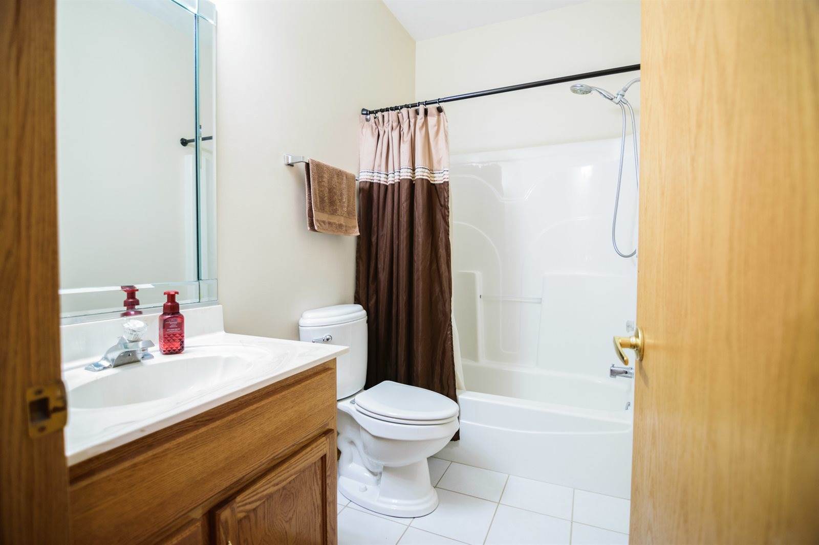 20541 Lennon Court, Frankfort, IL 60423