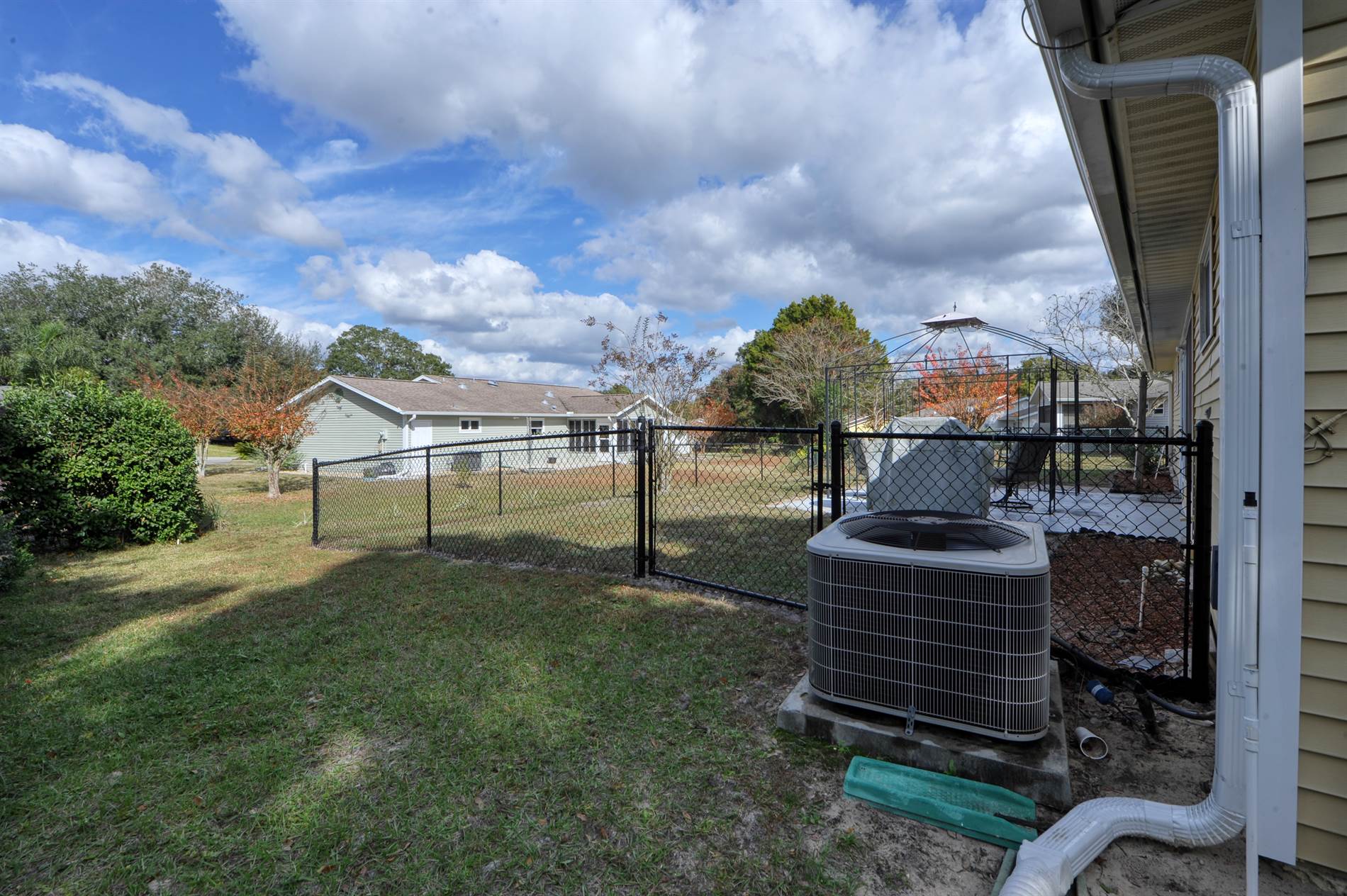 8615 SW 116th Lane Road, Ocala, FL 34481