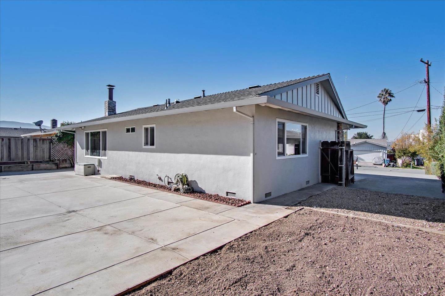 1881 Hermosa WAY, Hollister, CA 95023