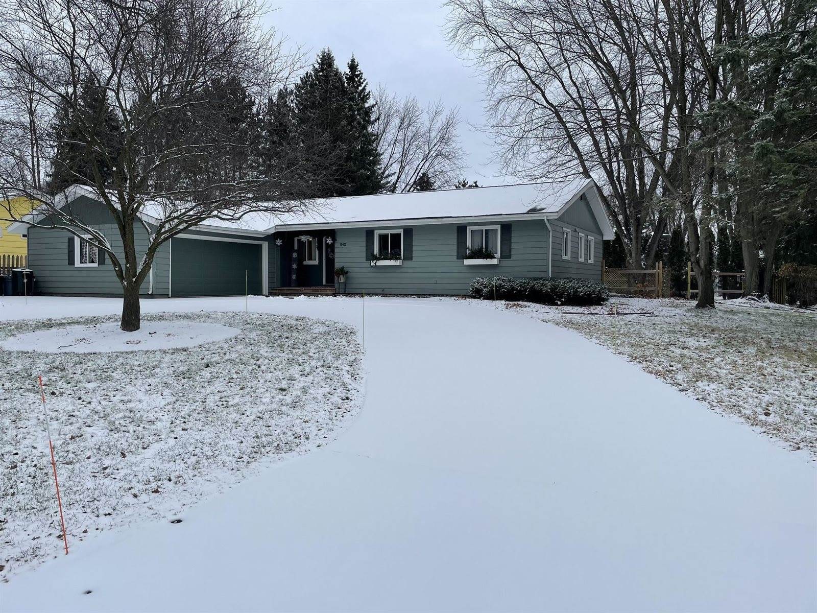 1140 W Briarwood Street, Marshfield, WI 54449