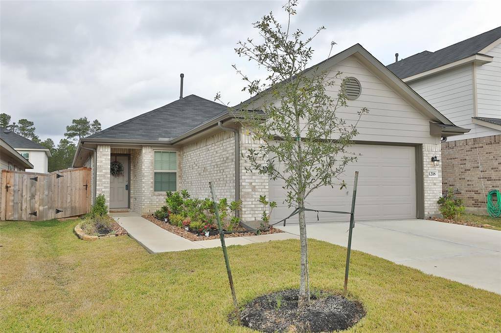 1218 Blue Hazel Court, Pinehurst, TX 77362