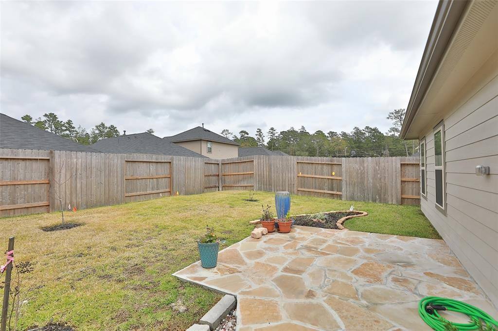 1218 Blue Hazel Court, Pinehurst, TX 77362