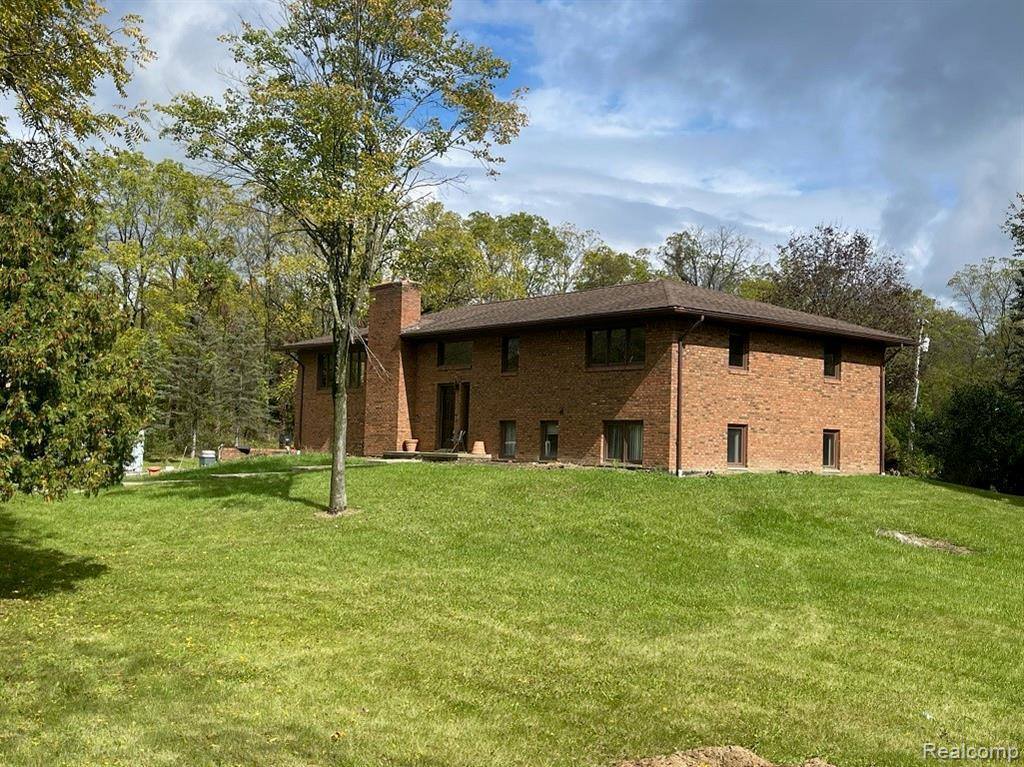 1655 Heather, Milford Township, MI 48381