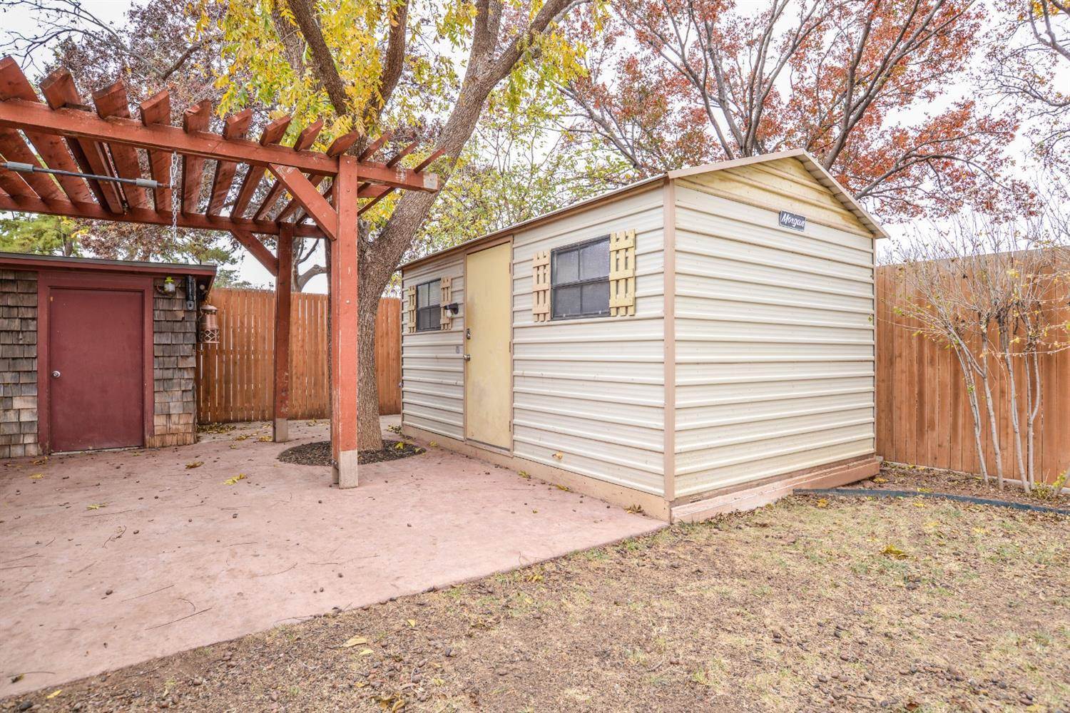 8001 Bangor Avenue, Lubbock, TX 79424