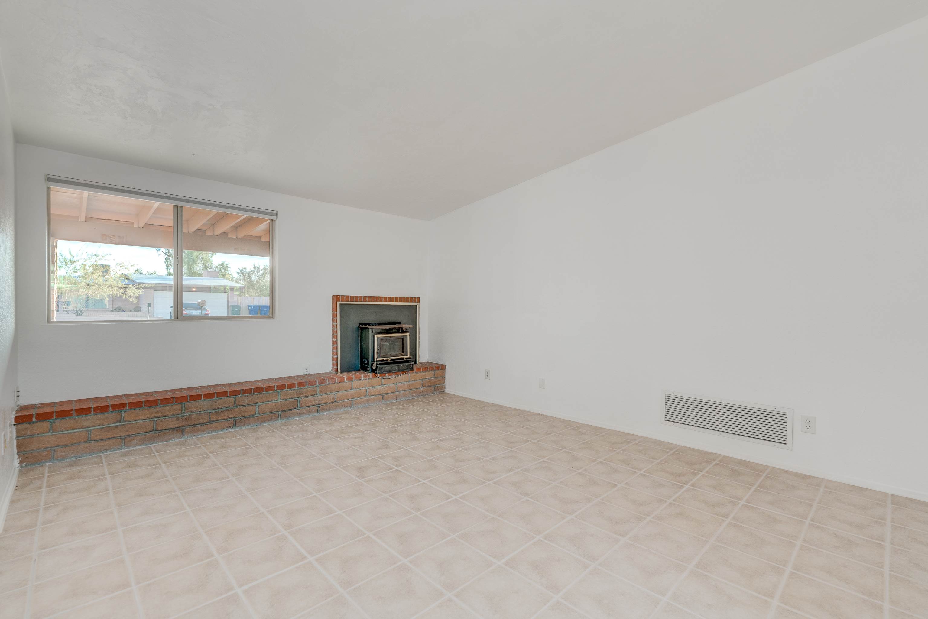 9797 E Nicaragua Pl, Tucson, AZ 85730