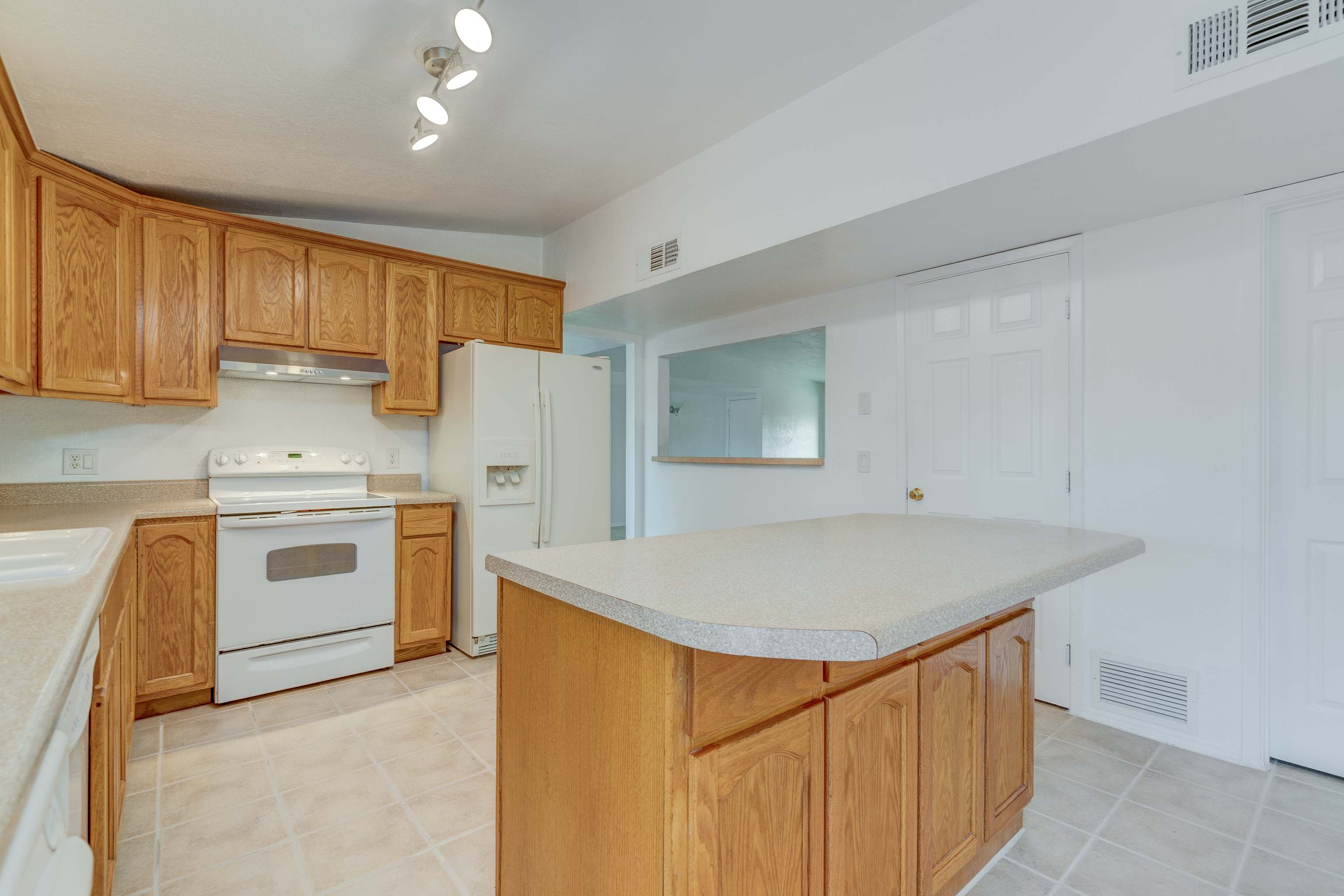 9797 E Nicaragua Pl, Tucson, AZ 85730