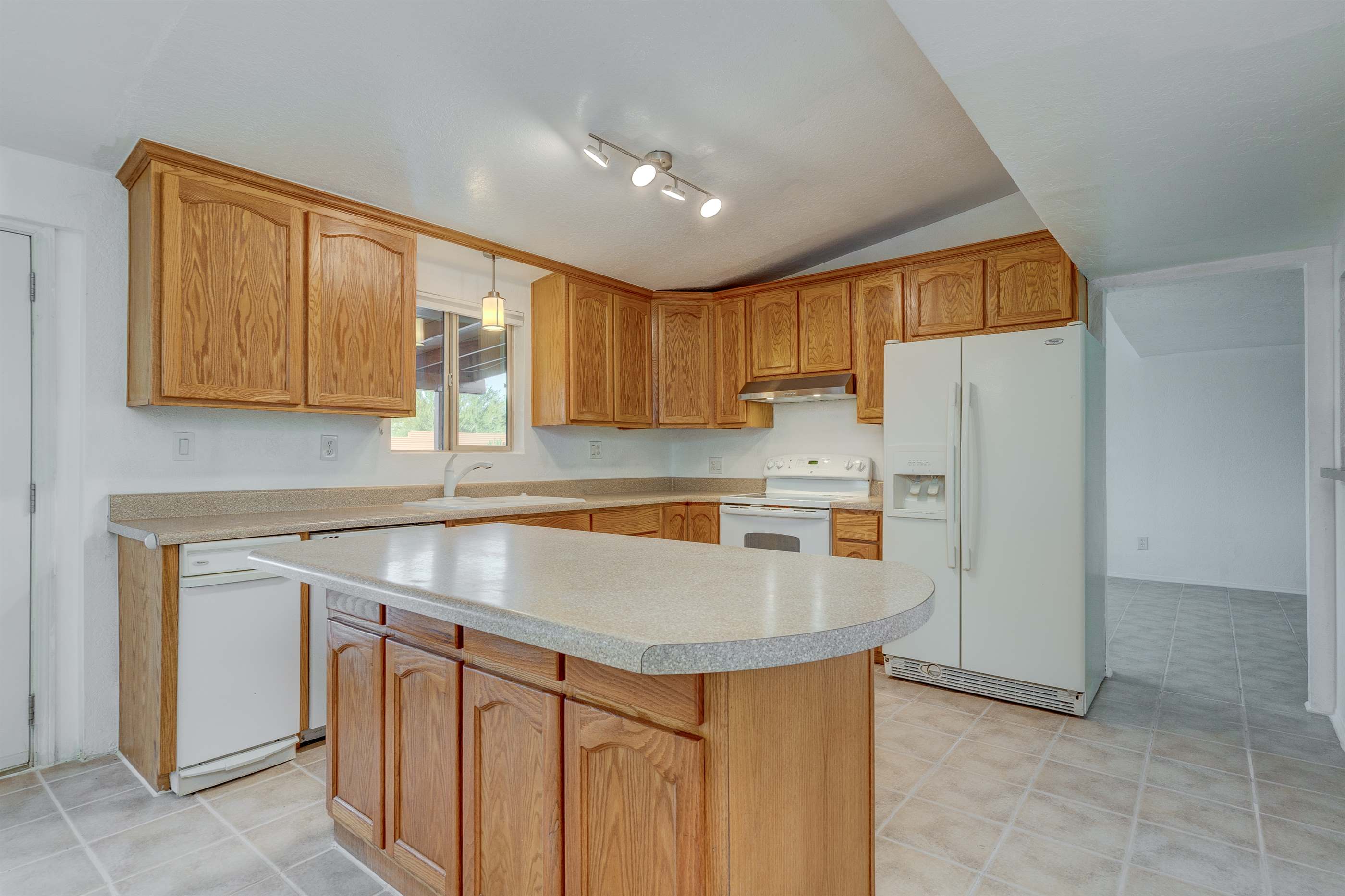 9797 E Nicaragua Pl, Tucson, AZ 85730