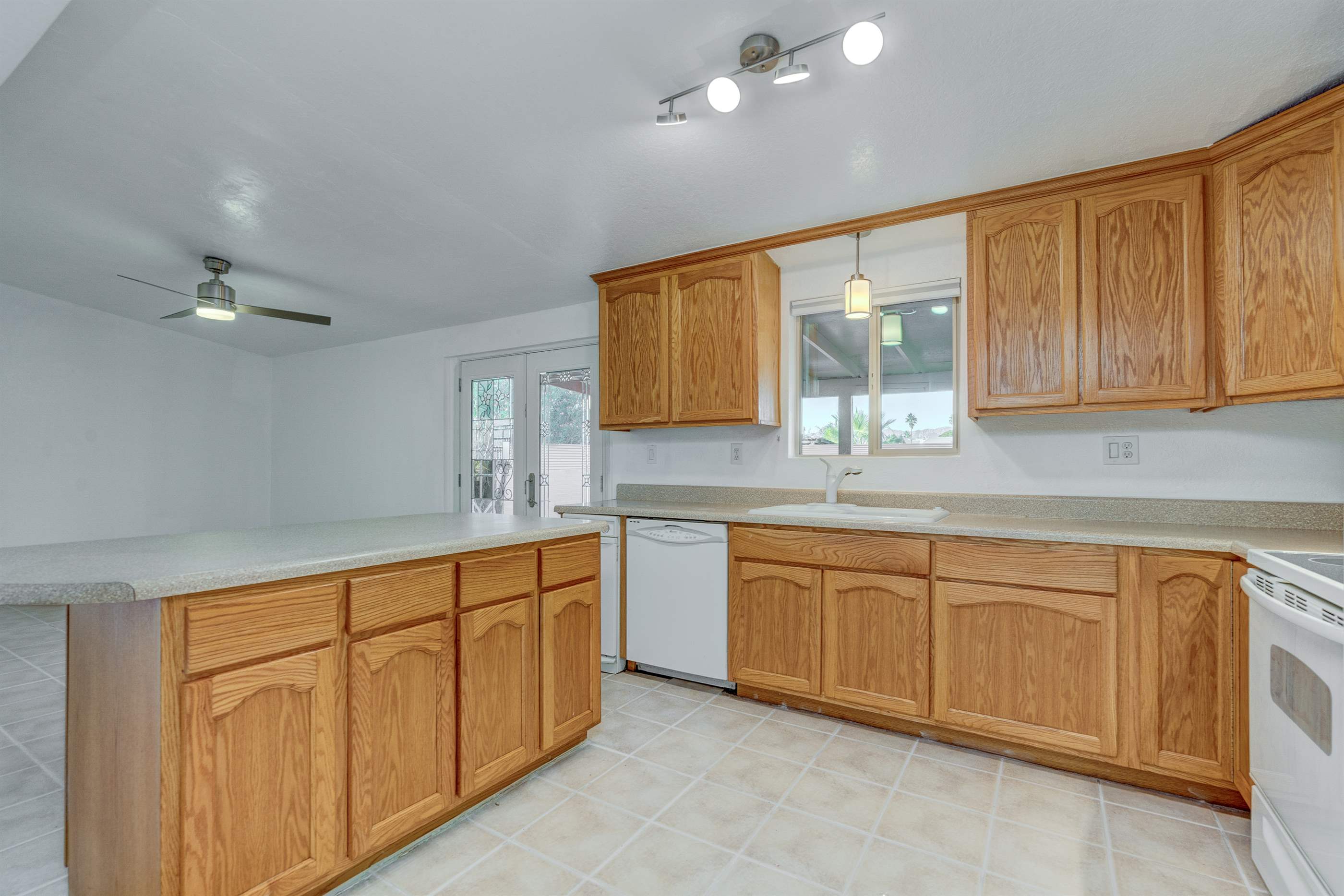 9797 E Nicaragua Pl, Tucson, AZ 85730