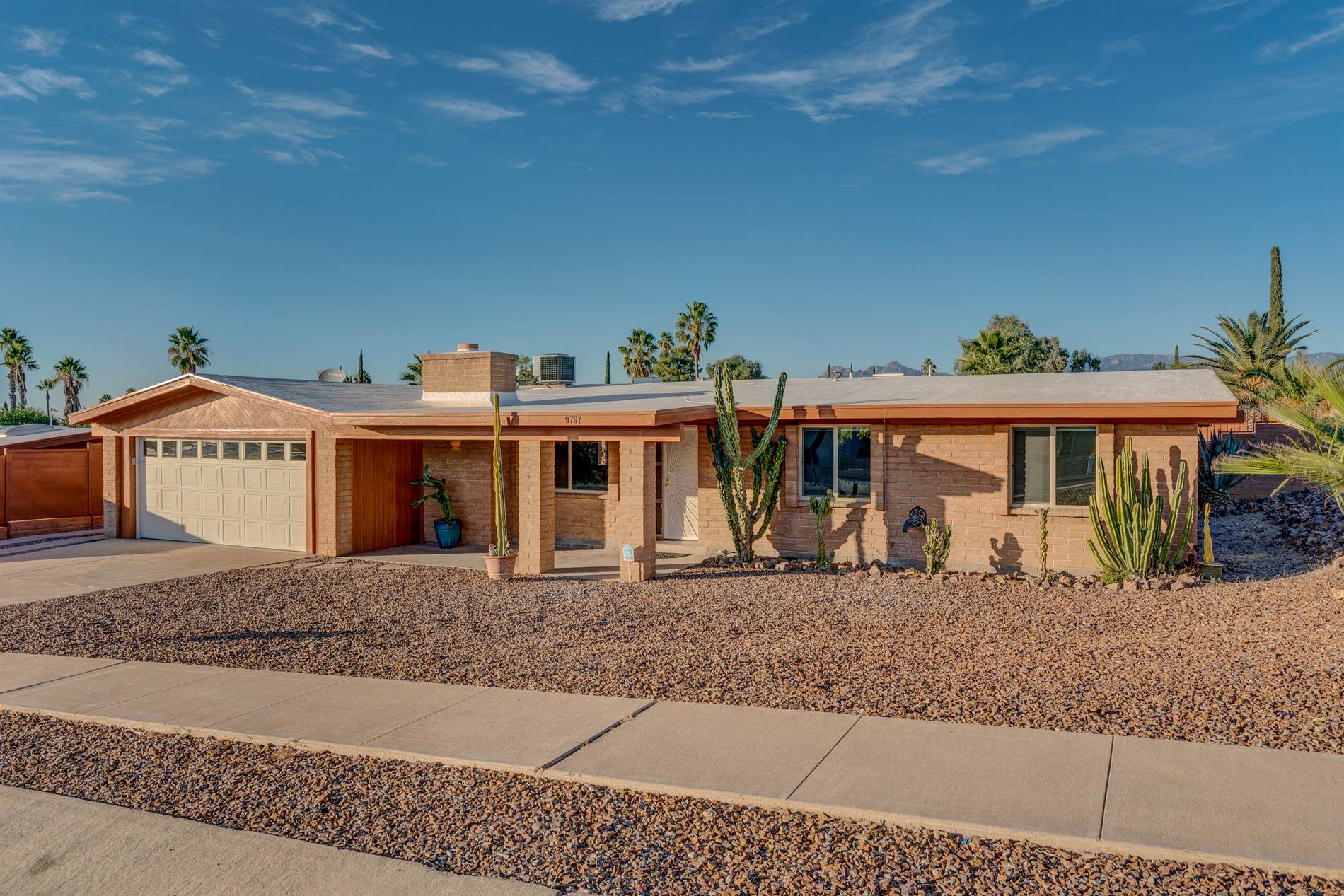 9797 E Nicaragua Pl, Tucson, AZ 85730
