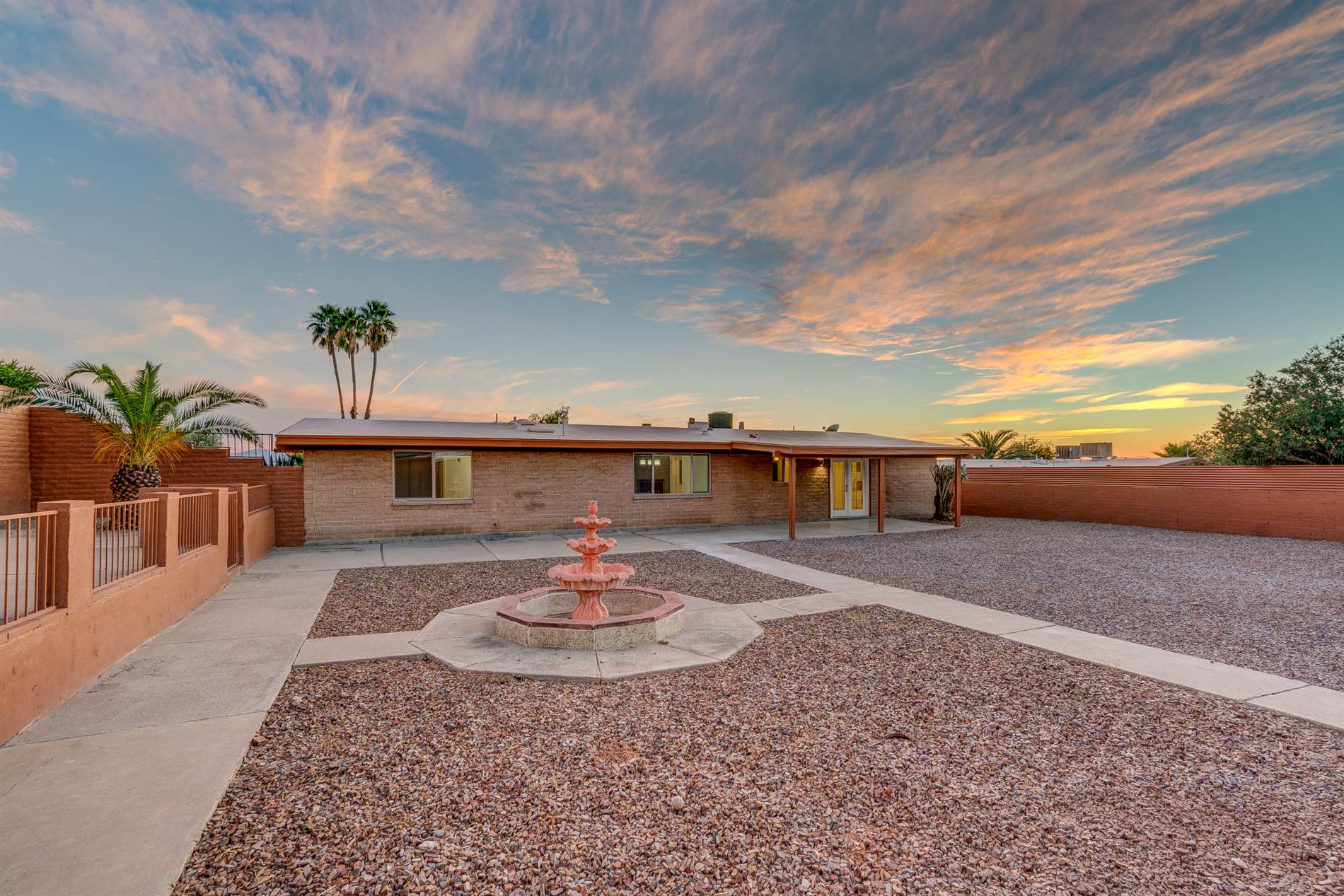 9797 E Nicaragua Pl, Tucson, AZ 85730