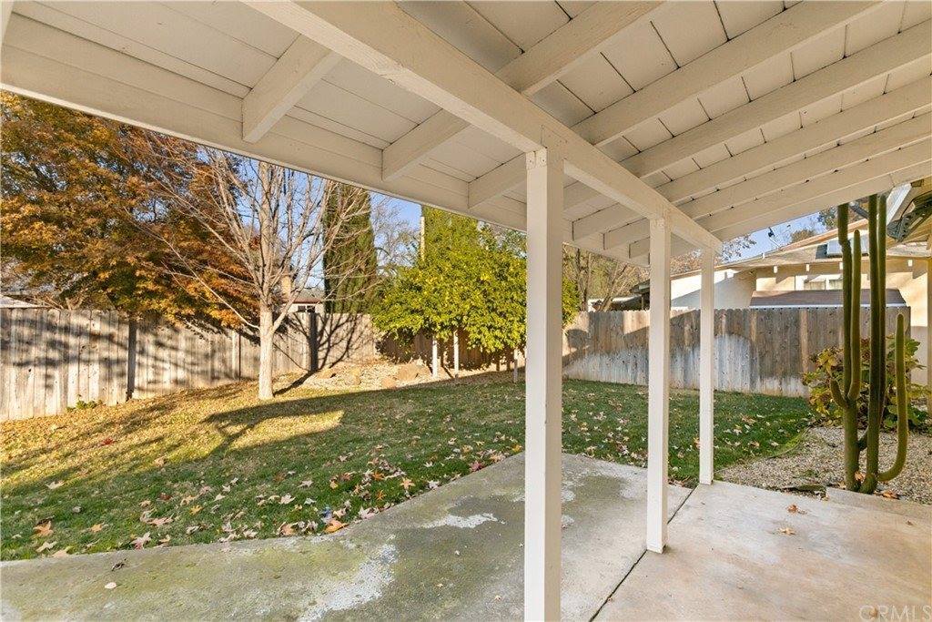 1076 Manzanita Avenue, Chico, CA 95926