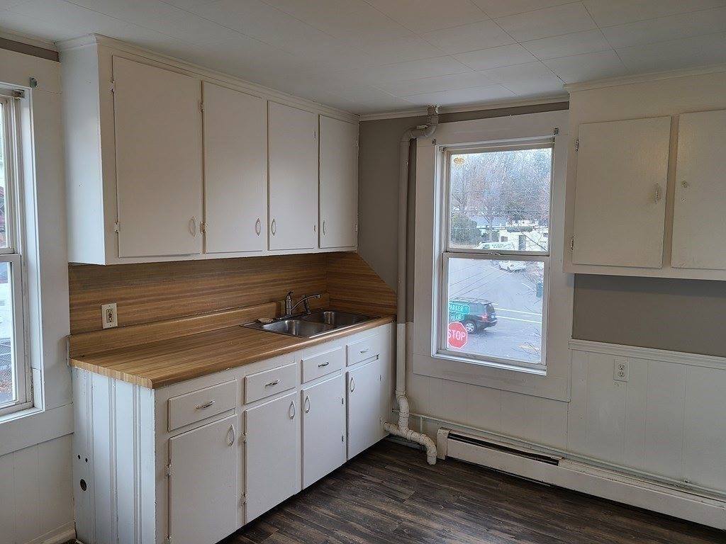 83-85 Parker St, Springfield, MA 01151