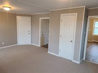 83-85 Parker St, Springfield, MA 01151