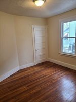 123-125 Ranney St, Springfield, MA 01108