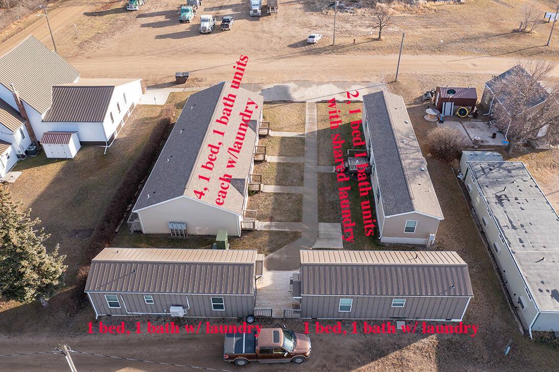 111 2nd St East, Ross, ND 58776