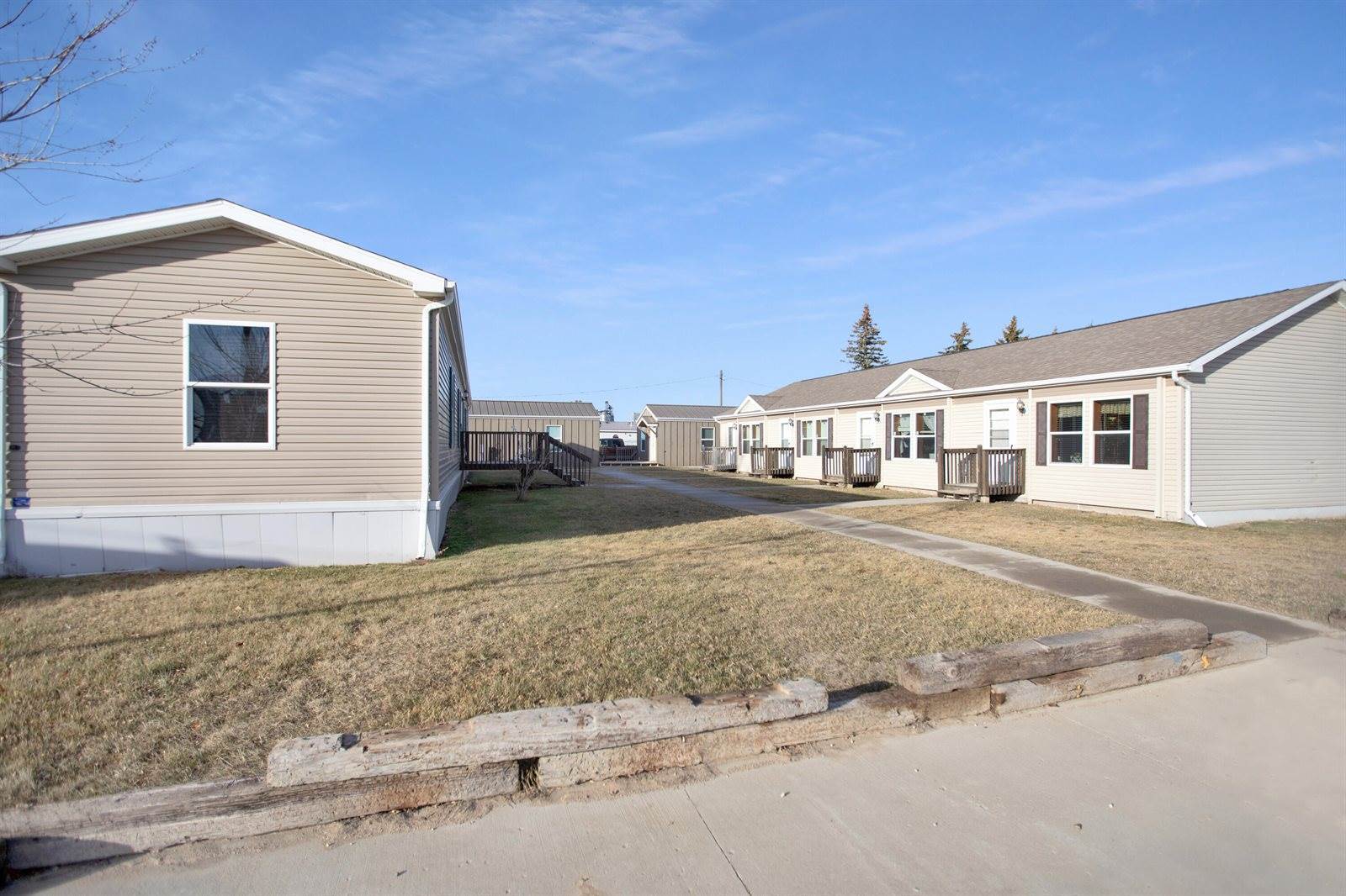 111 2nd St East, Ross, ND 58776