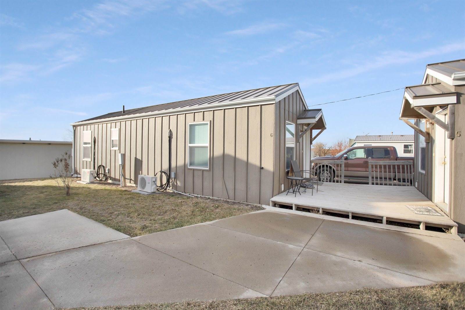 111 2nd St East, Ross, ND 58776