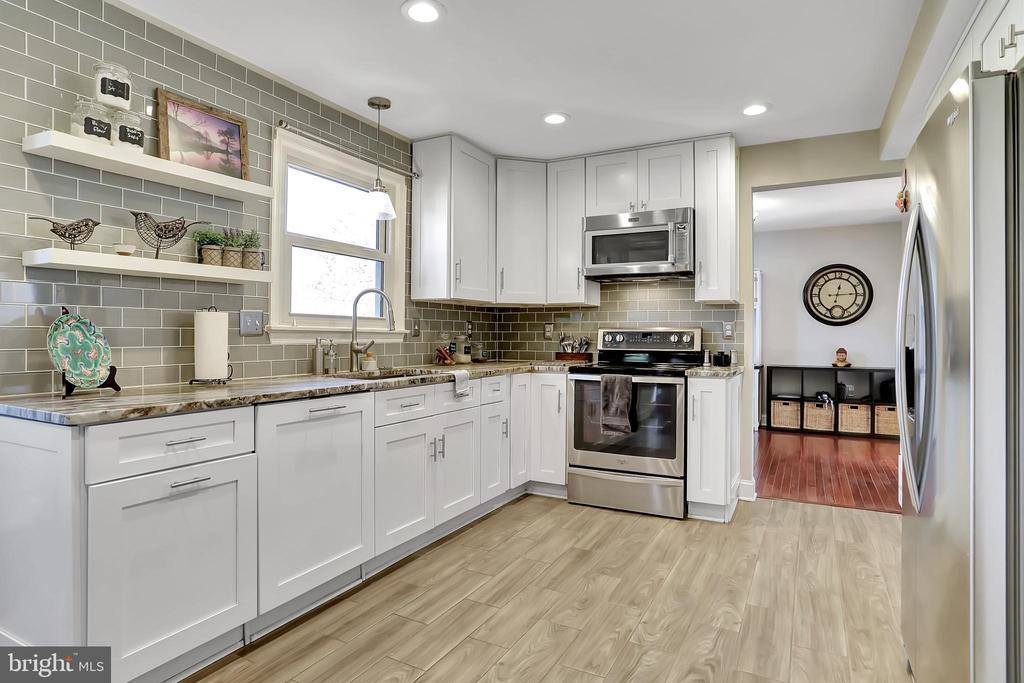 788 3RD Street, Herndon, VA 20170