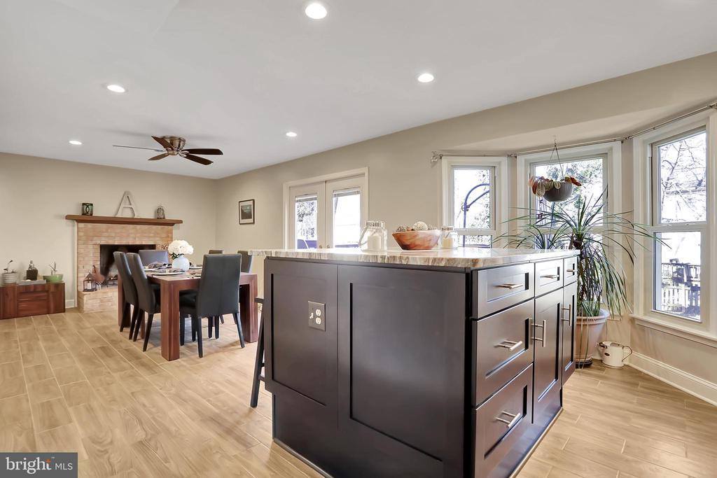 788 3RD Street, Herndon, VA 20170